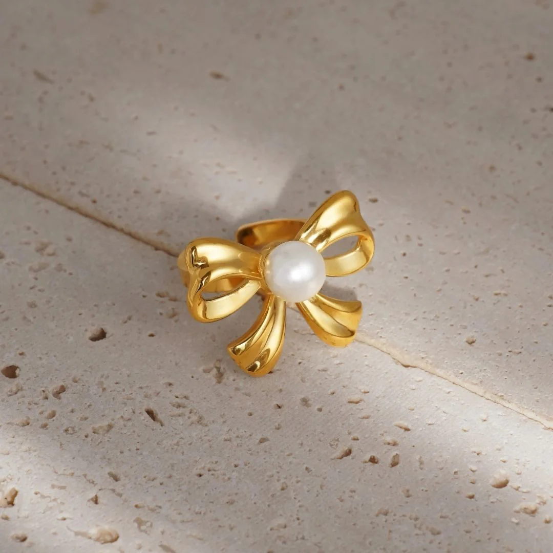 A Pearl Of Bow Ring