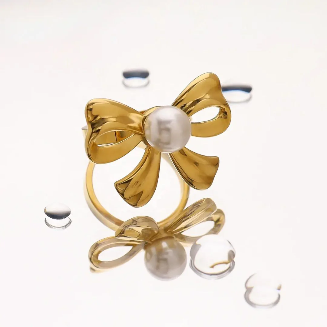 A Pearl Of Bow Ring - Image 5