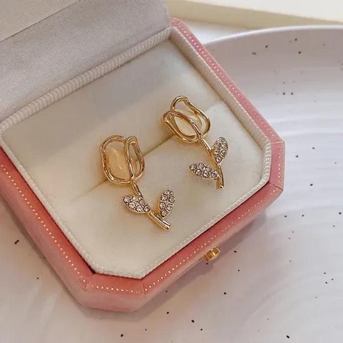 Floral Gleam Earring - Image 2