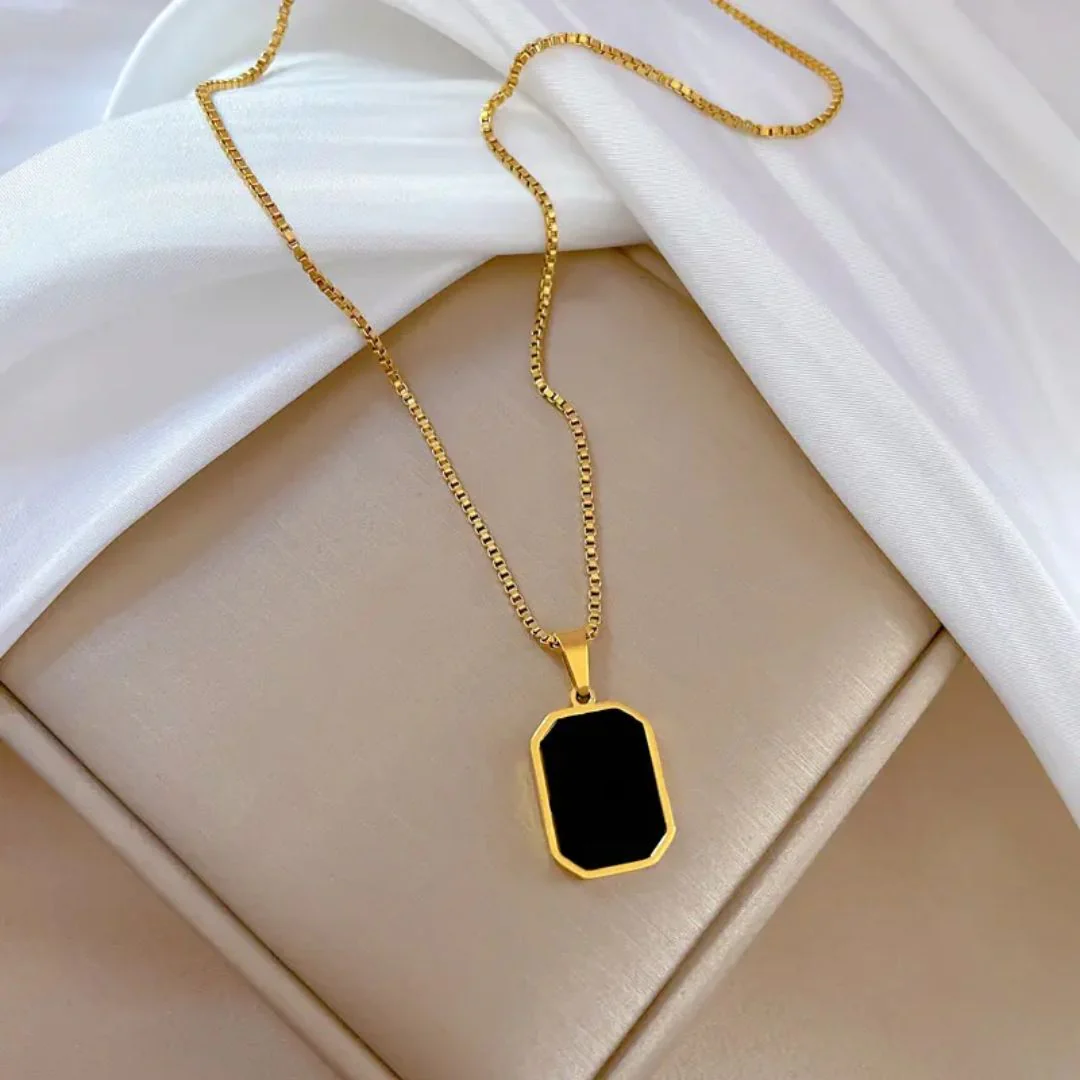Bliss Chain Necklace - Image 3