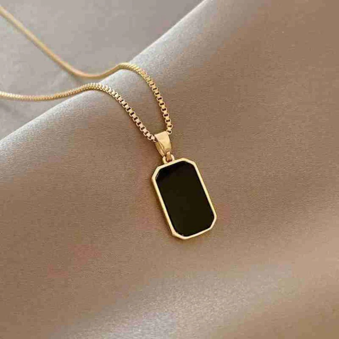 Bliss Chain Necklace - Image 4