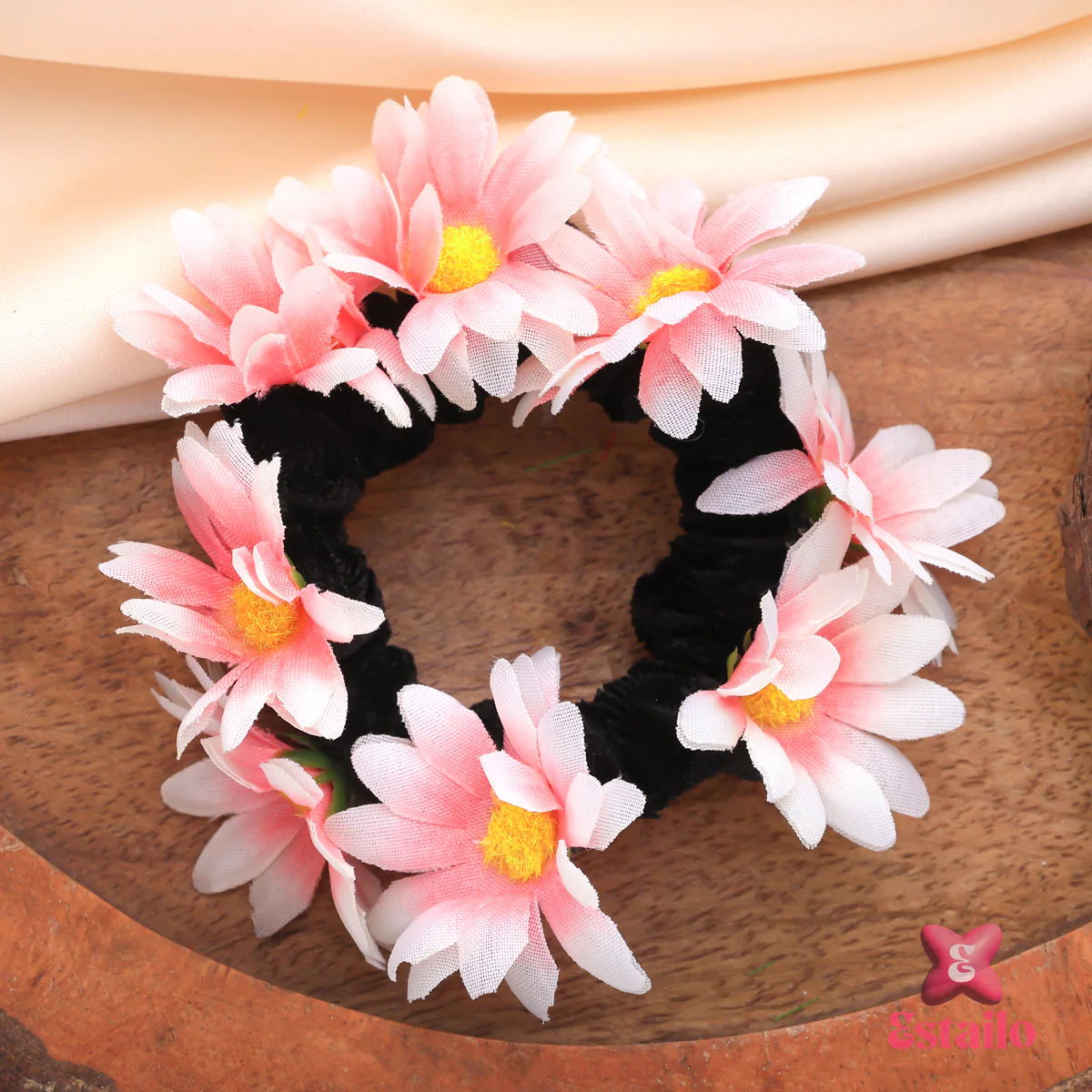 Bellis Bloom Hair Tie