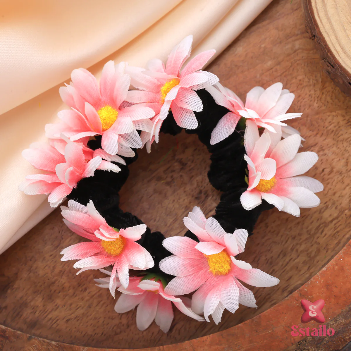 Bellis Bloom Hair Tie - Image 2