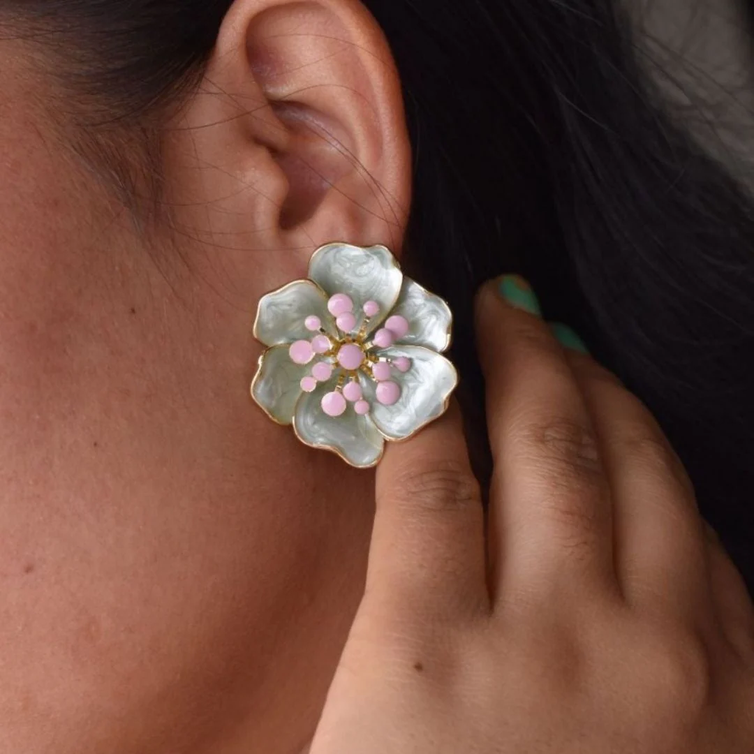 Blanca Bloom Earring - Image 2