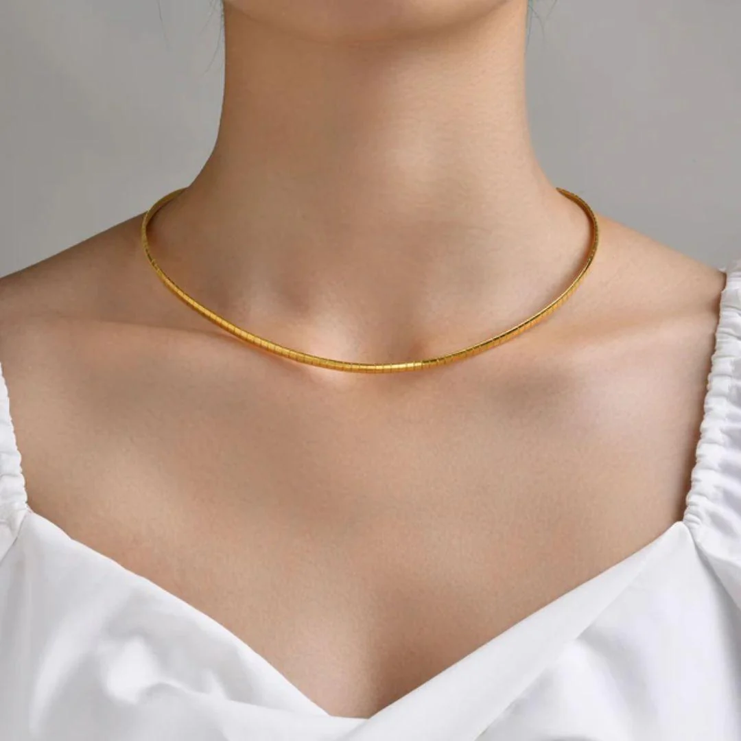 Blind Date Statement Necklace - Image 3
