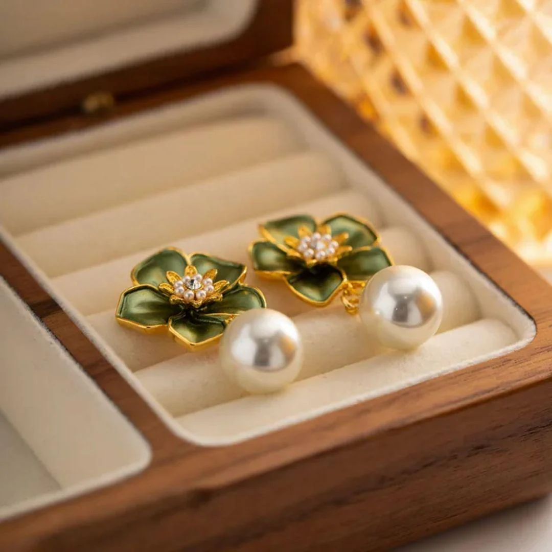Emerald Petal Pearl Earrings - Image 5