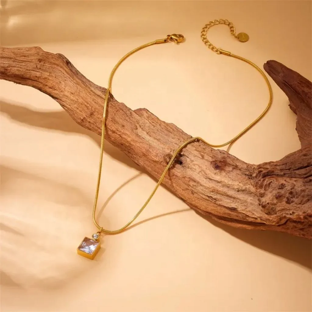 Blush Shine Necklace - Image 2