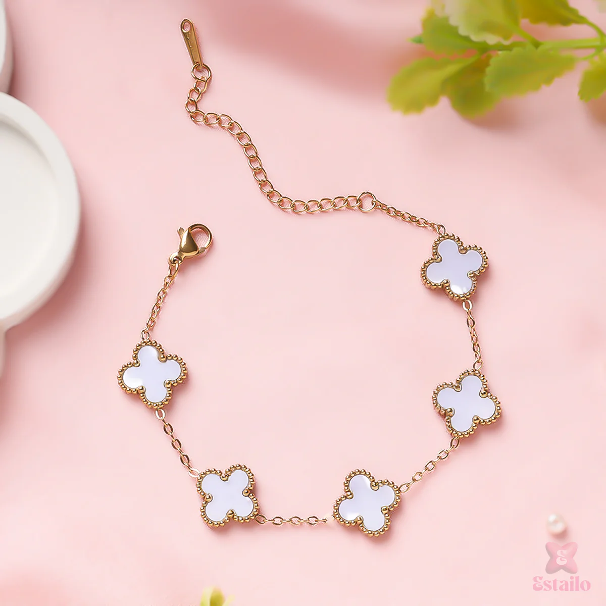 Clover Grace Chain Bracelet - Image 10