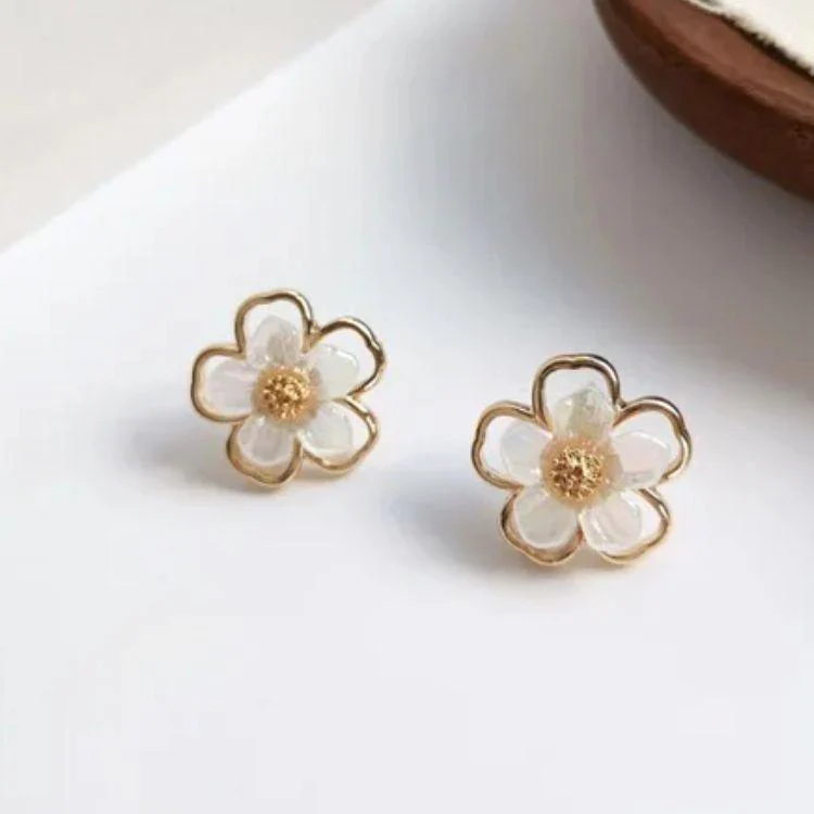 Glow Blossom Earring - Image 4