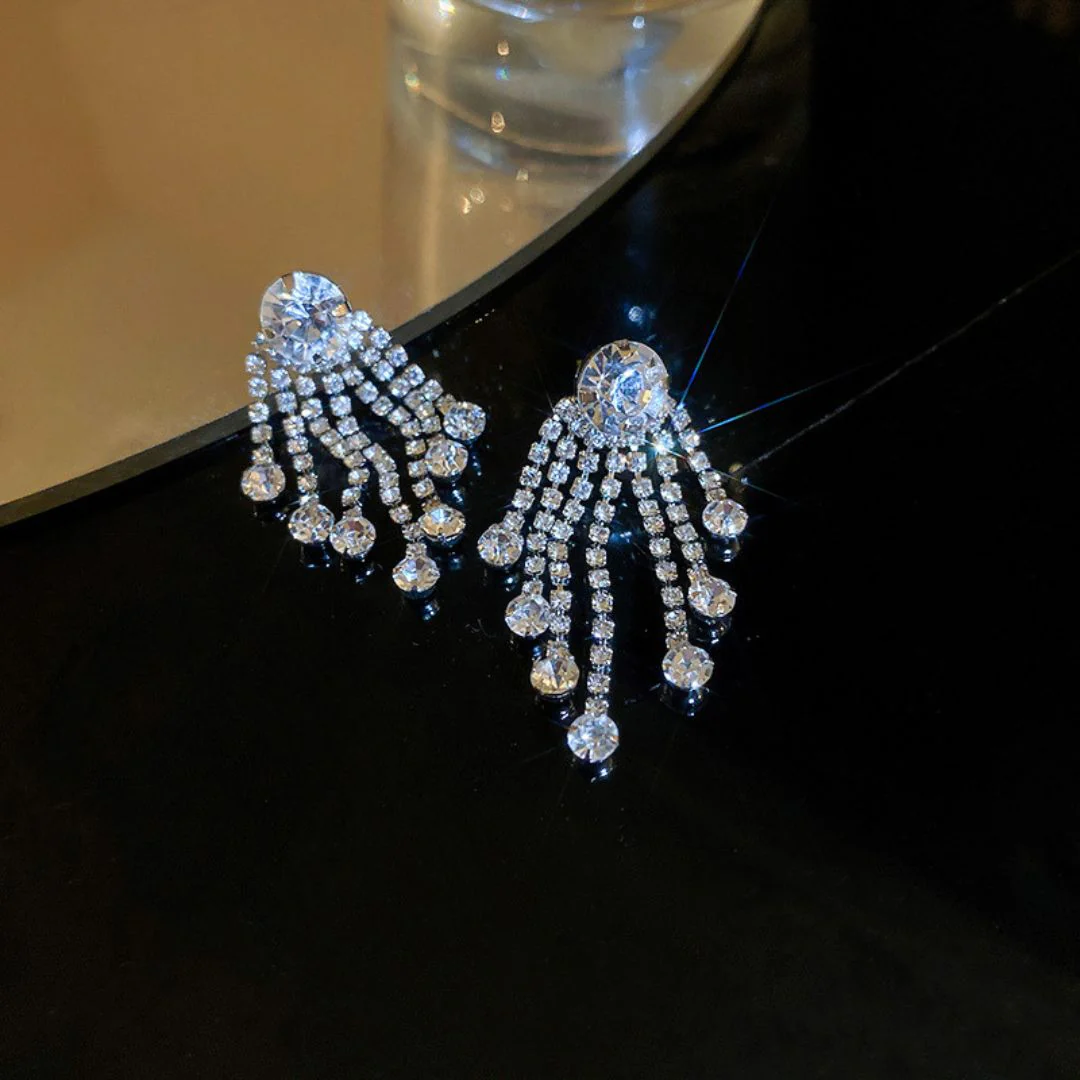 Crystal Dangling Earring - Image 3