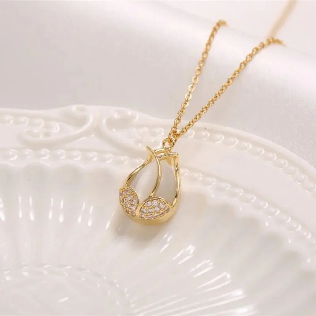 Dainty Tulip Necklace - Image 3