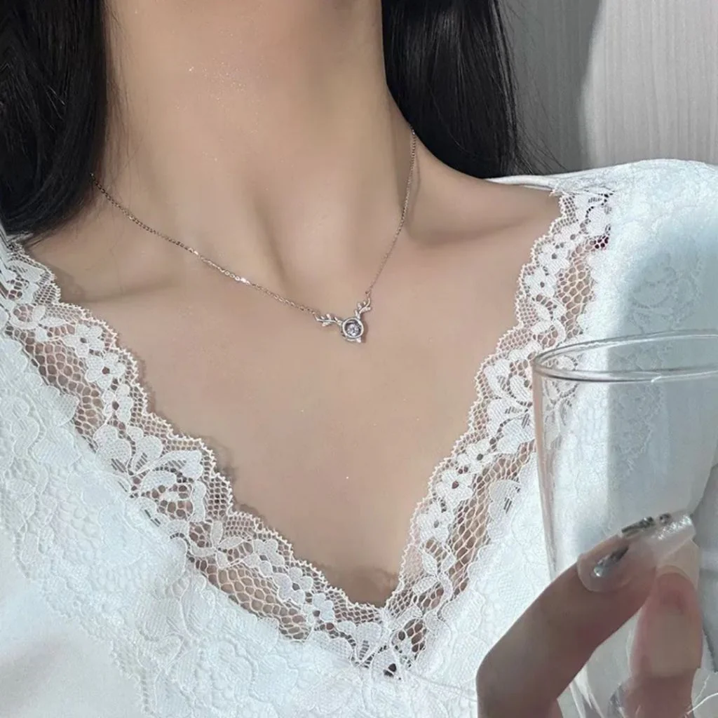 Delicate Dainty Leaf Necklace - Image 2