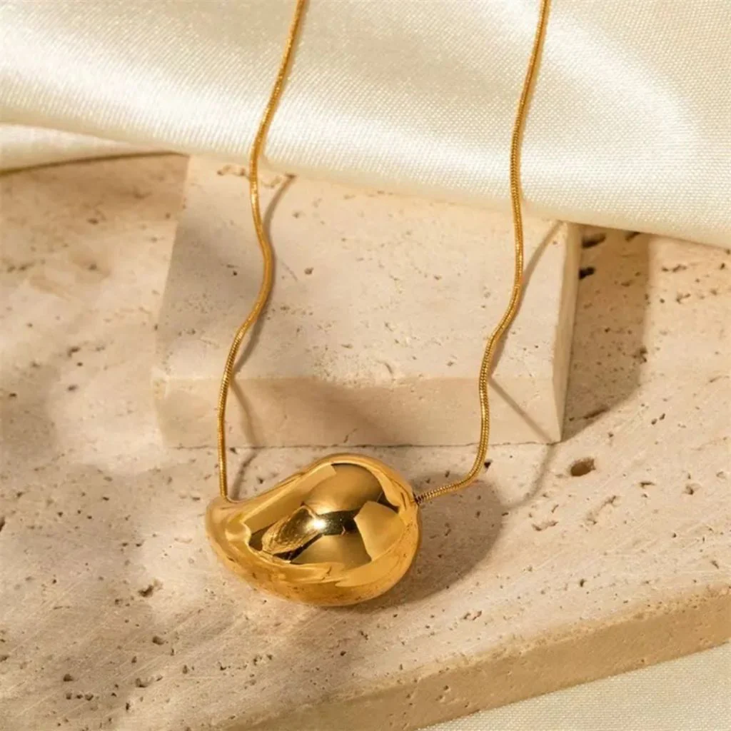Drop Luxe Statement Neckpiece - Image 3