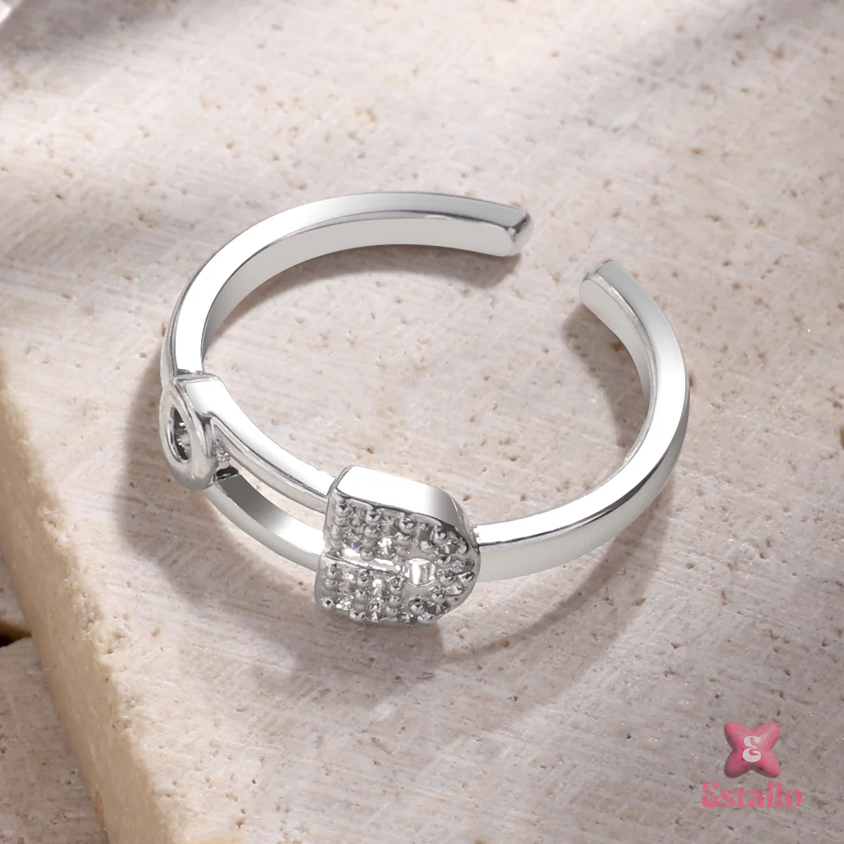 Edgy Glamour Ring - Image 3