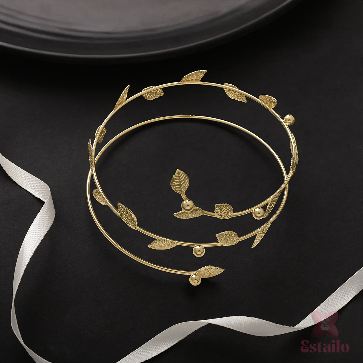 Elegant leaf Arm Cuff - Image 3