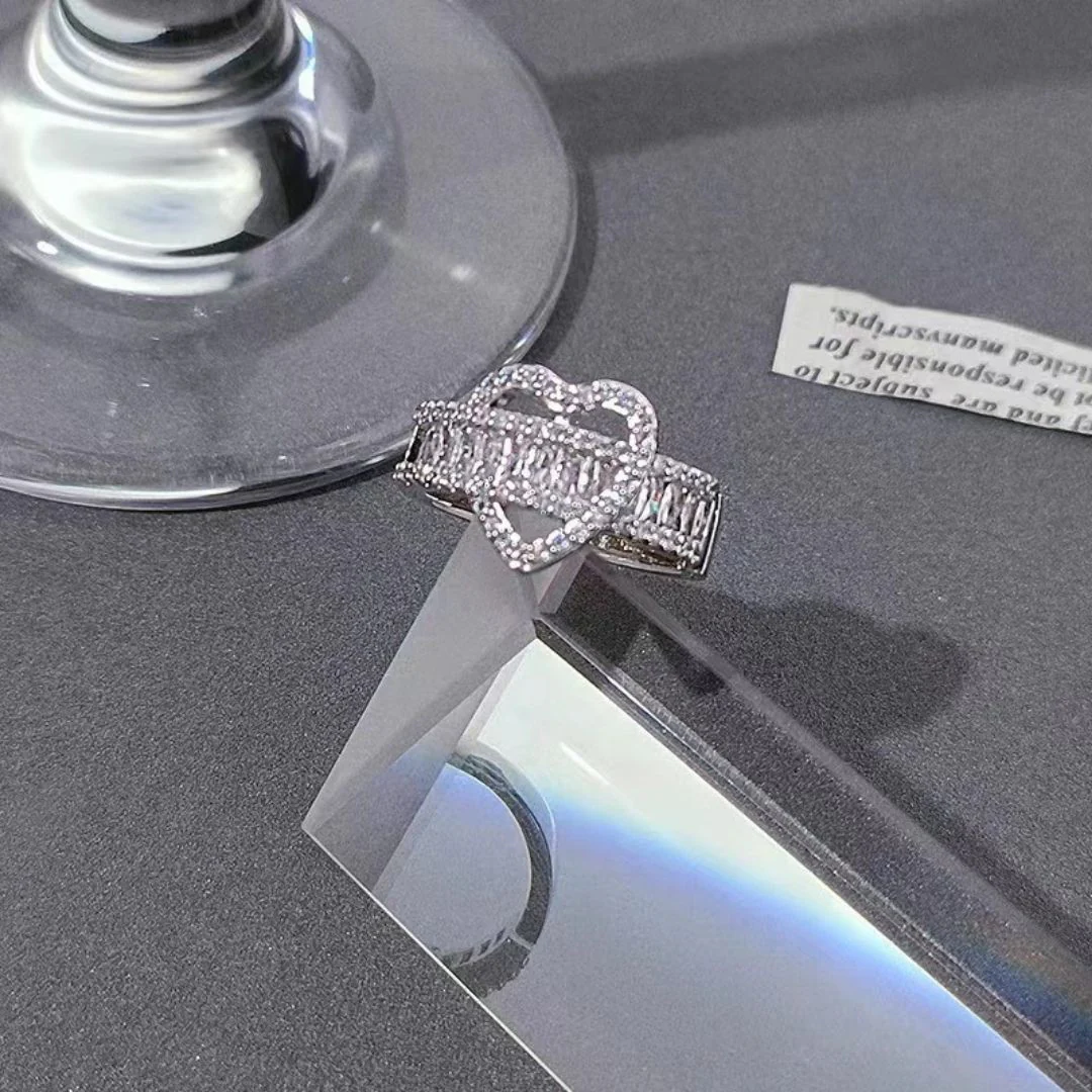 Everlasting Heart Glow Ring - Image 4