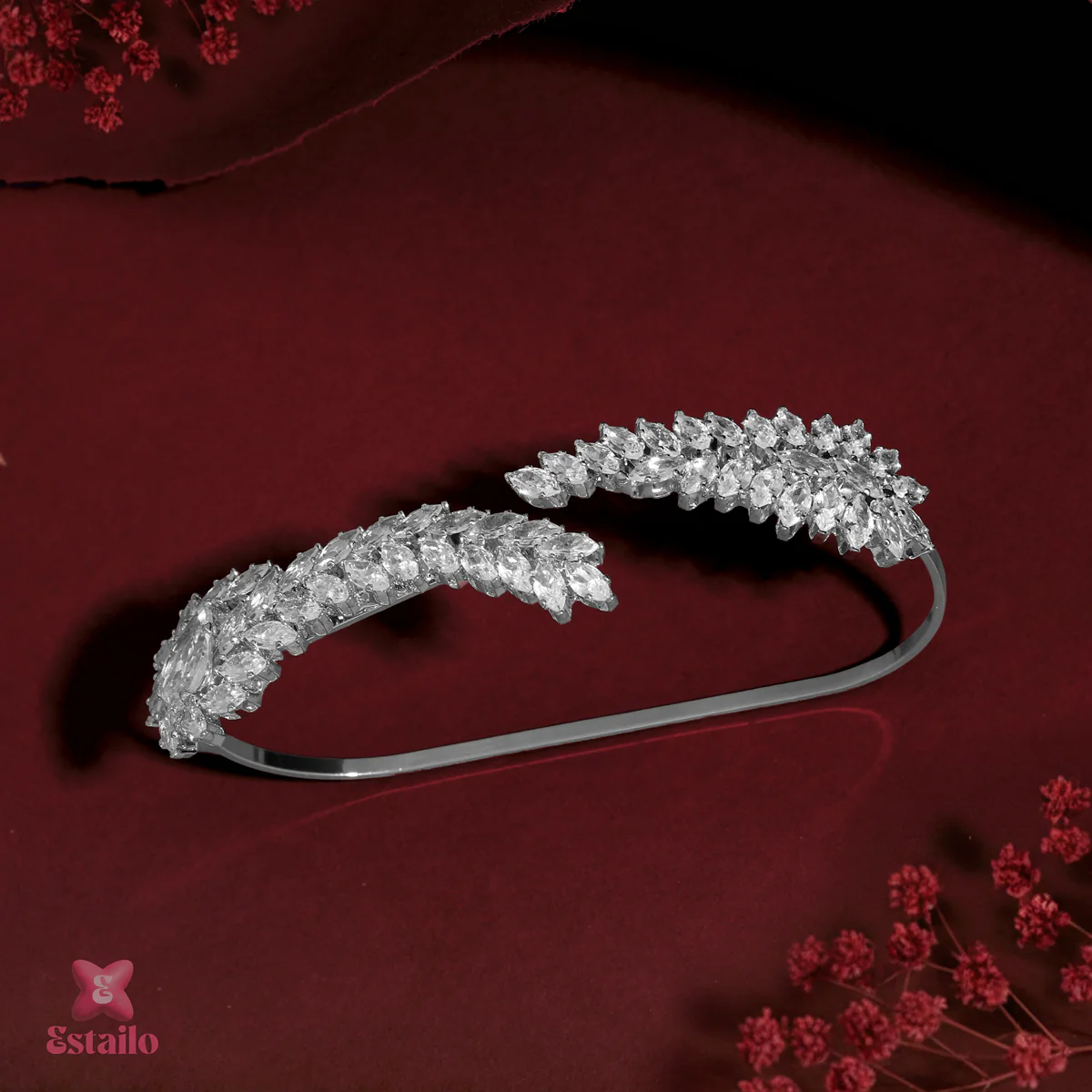 Floral Spark Solitaire Hand Jewellery - Image 3