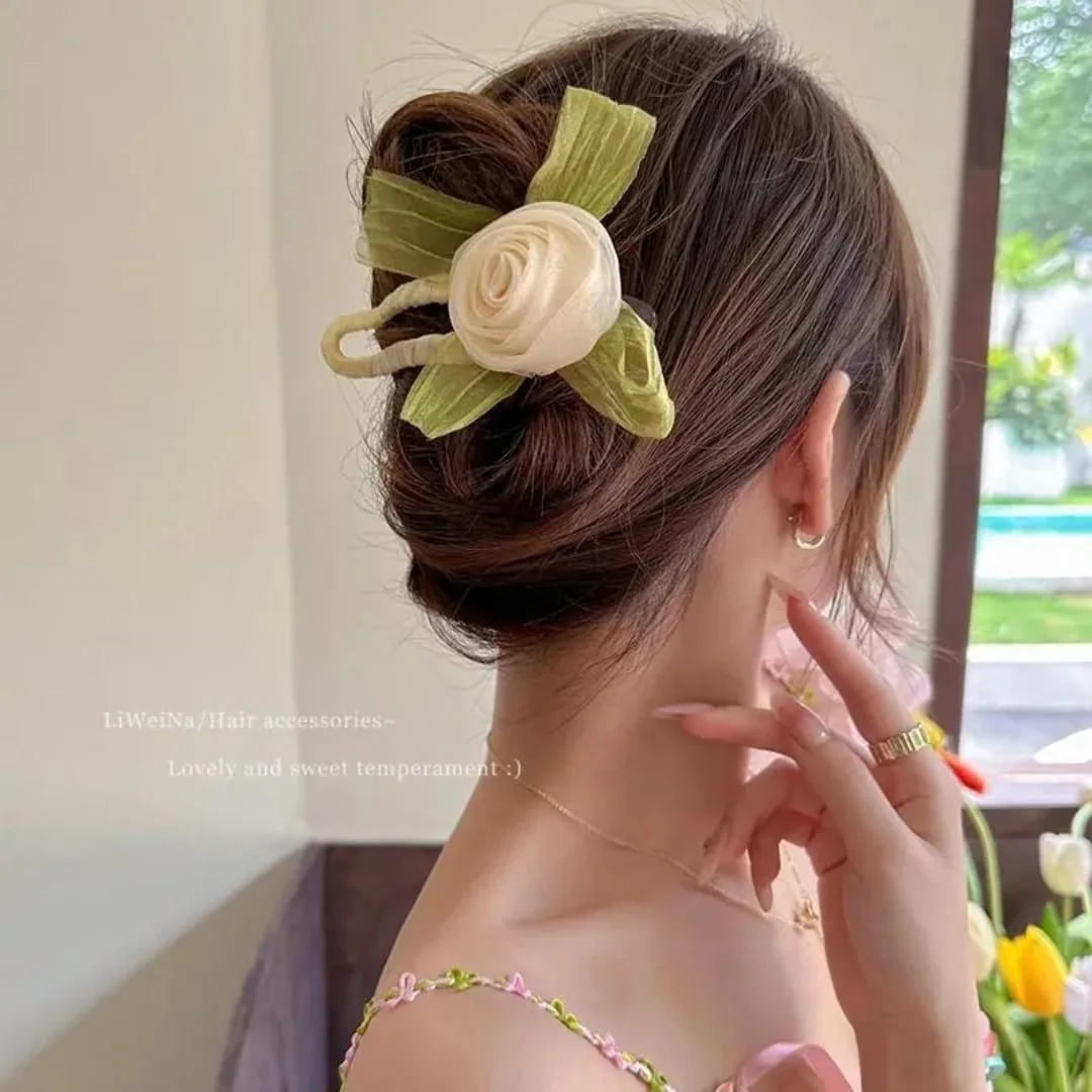 Flower Grip Hair Clip - Image 4