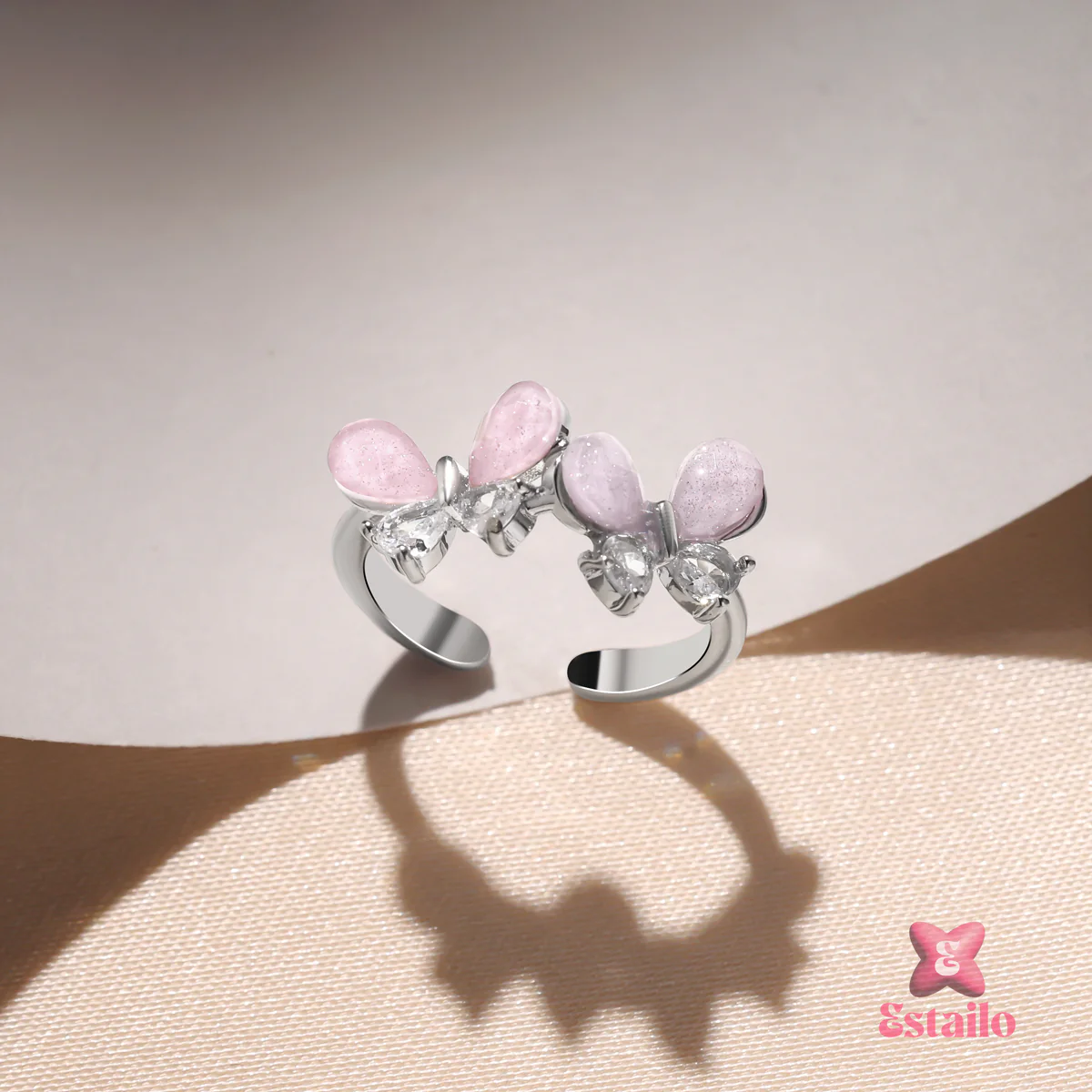 Fluttering Heart Ring - Image 2