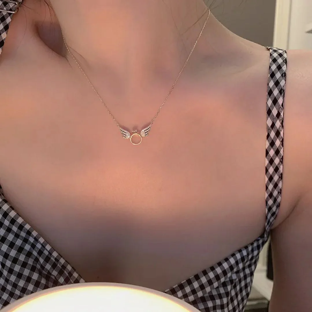 Fly High Heart Neckpiece - Image 2