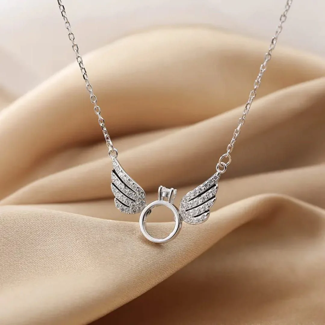 Fly High Heart Neckpiece - Image 6
