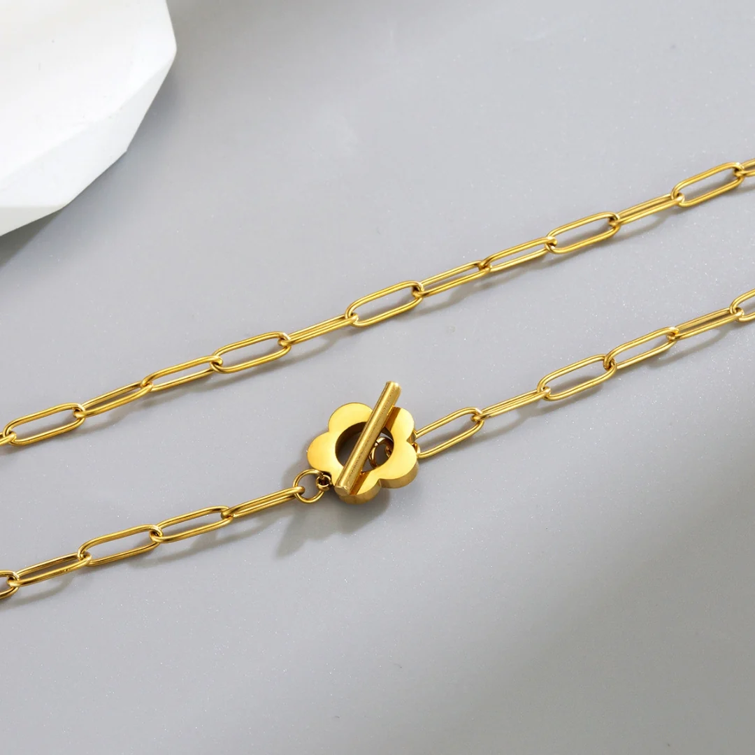Sunpetal Chain Necklace - Image 4