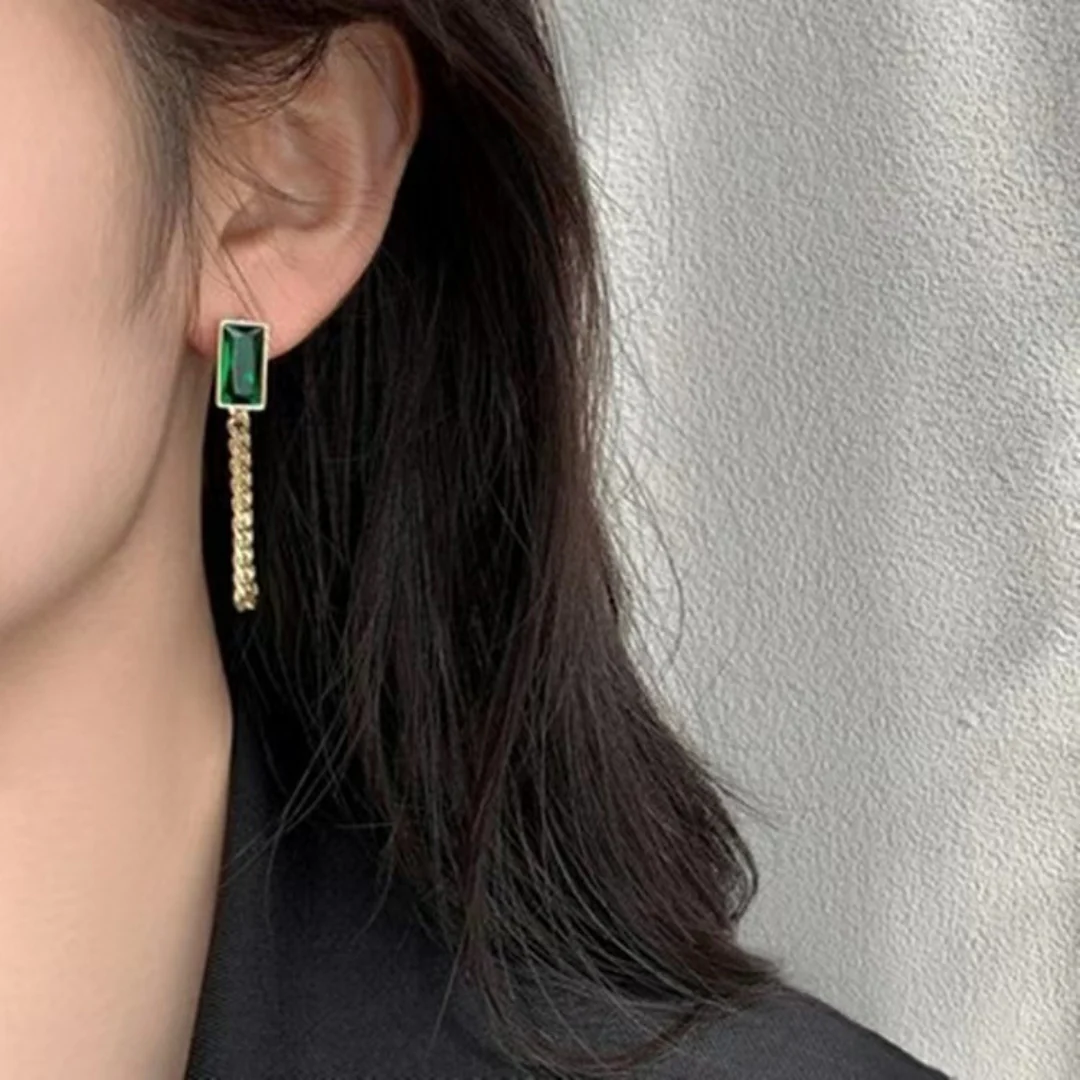 Gilded Green Chain Earrings - Image 2