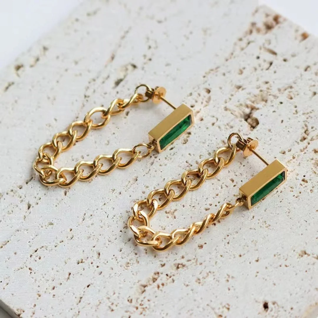 Gilded Green Chain Earrings - Image 4