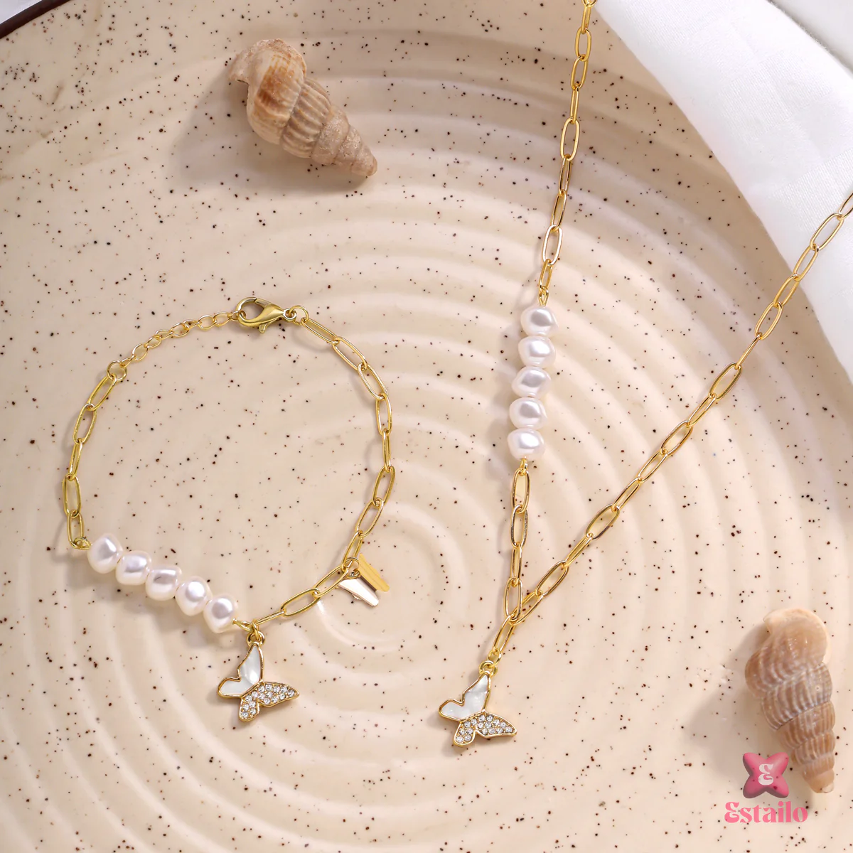 Gilded Wings Necklace Set