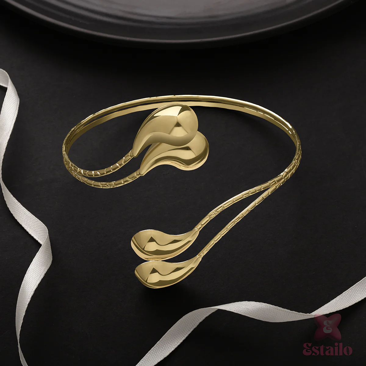 Golden Dewdrop Arm Cuff - Image 2