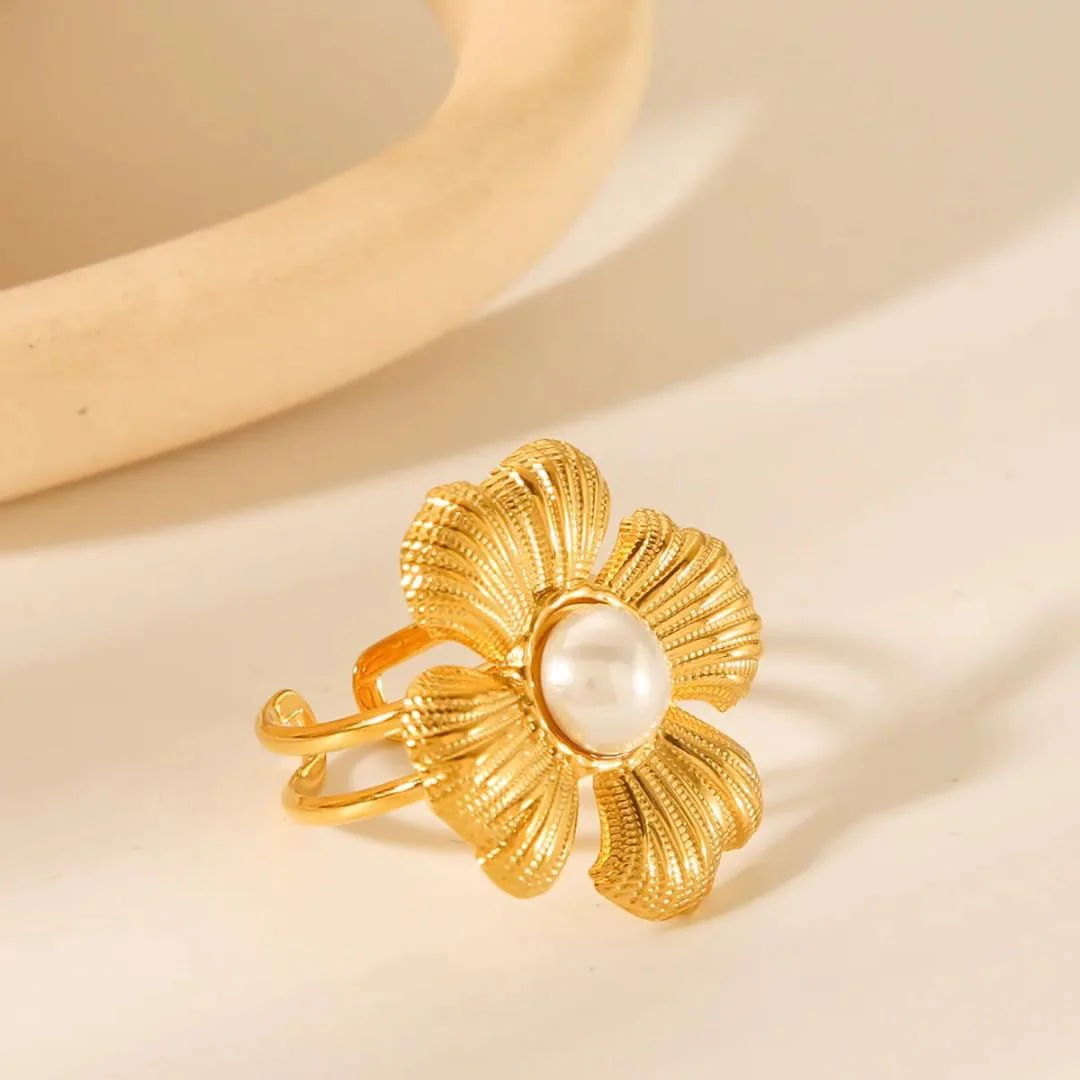 Golden Flower Pearl Ring - Image 2