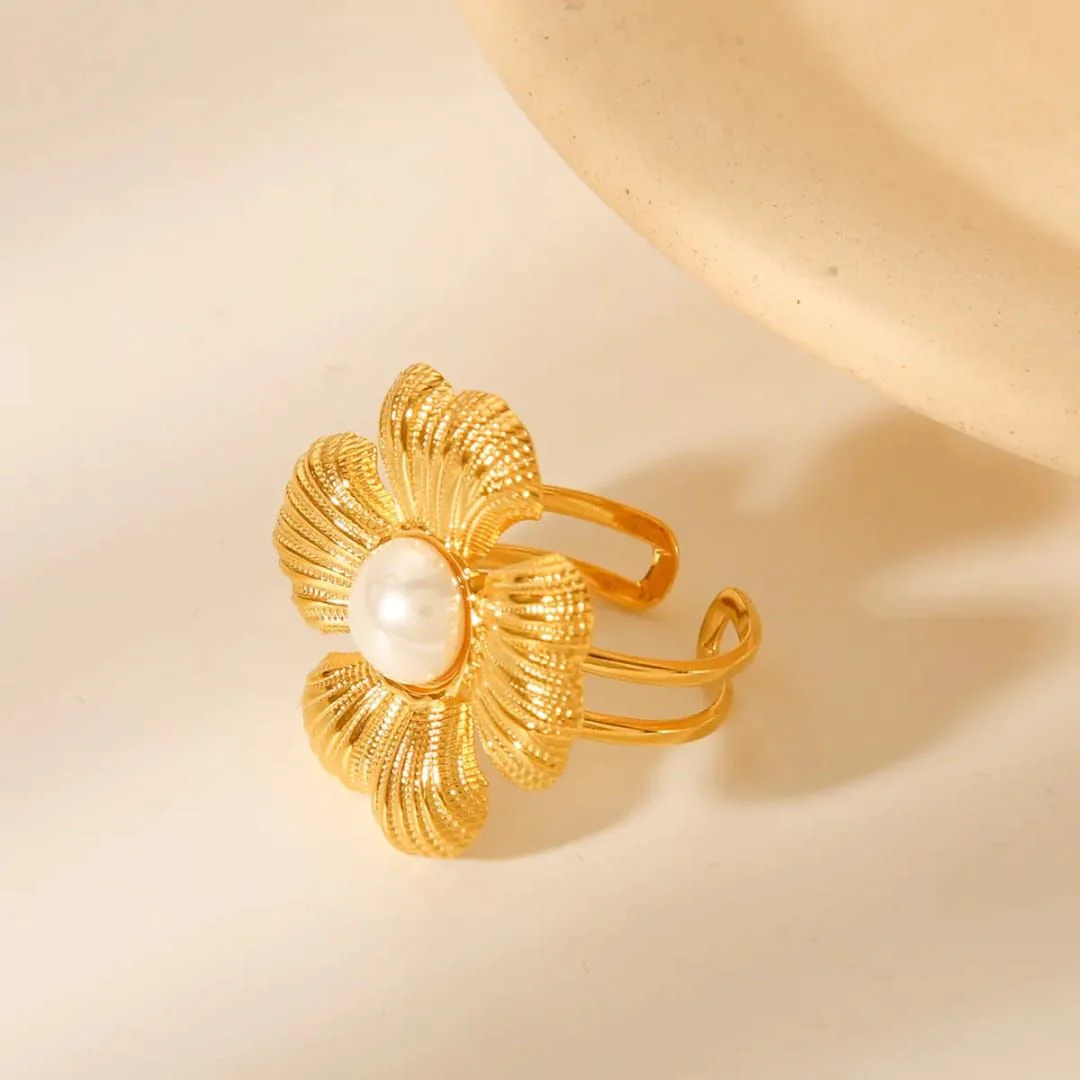 Golden Flower Pearl Ring - Image 3
