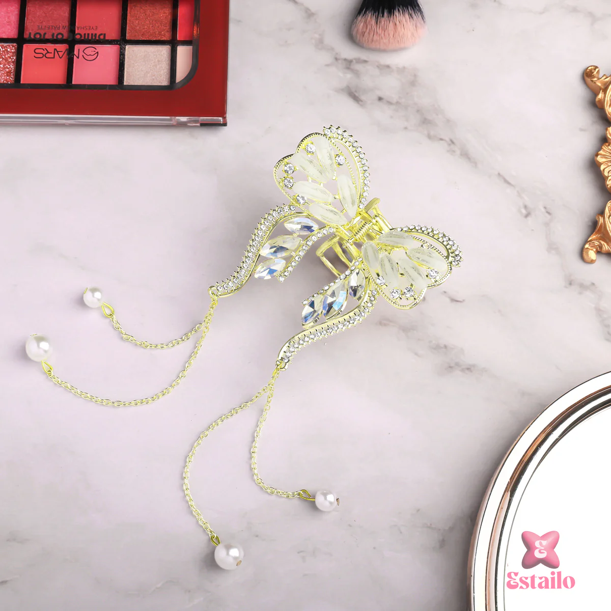 Golden Flutter Charm Claw - Image 4