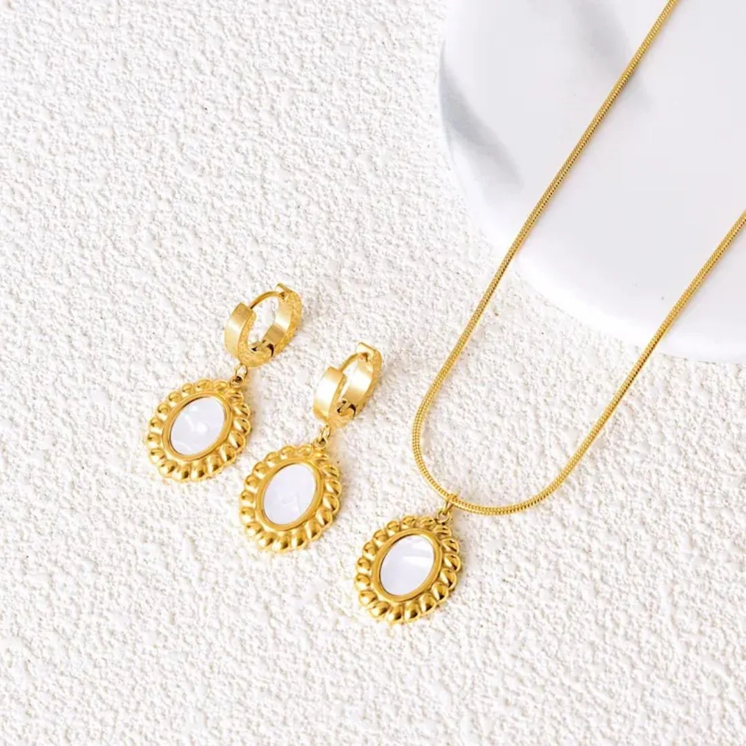 Golden Oval Serenity Neckpiece Set - Image 2