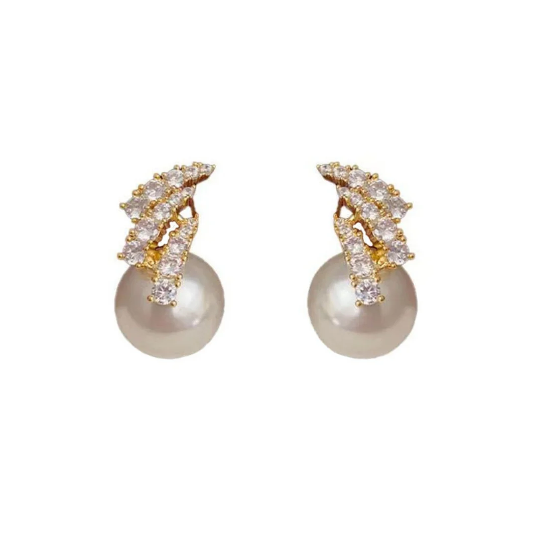 Graceful Glamour Pearls Earrings - Image 5