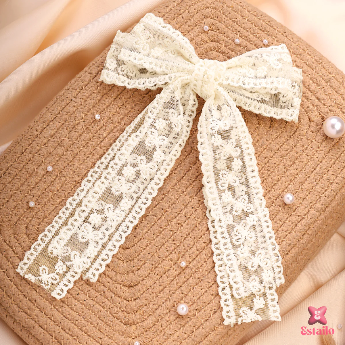 Ivory Grace Bow Clip - Image 3