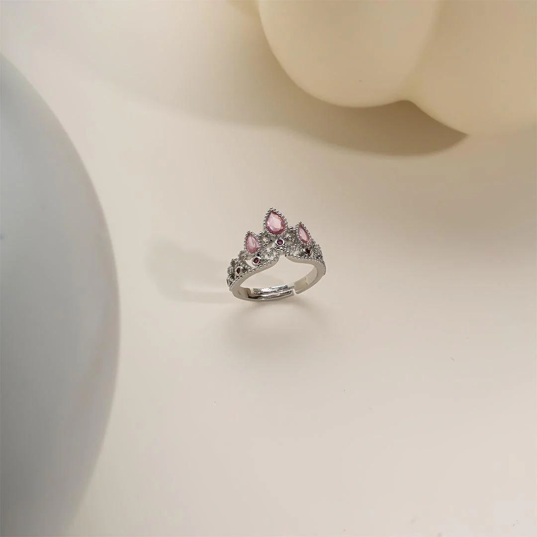 Love's Royalty Rings - Image 3