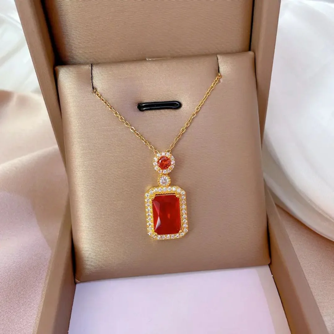 Lustre of Quinn Necklace - Image 3