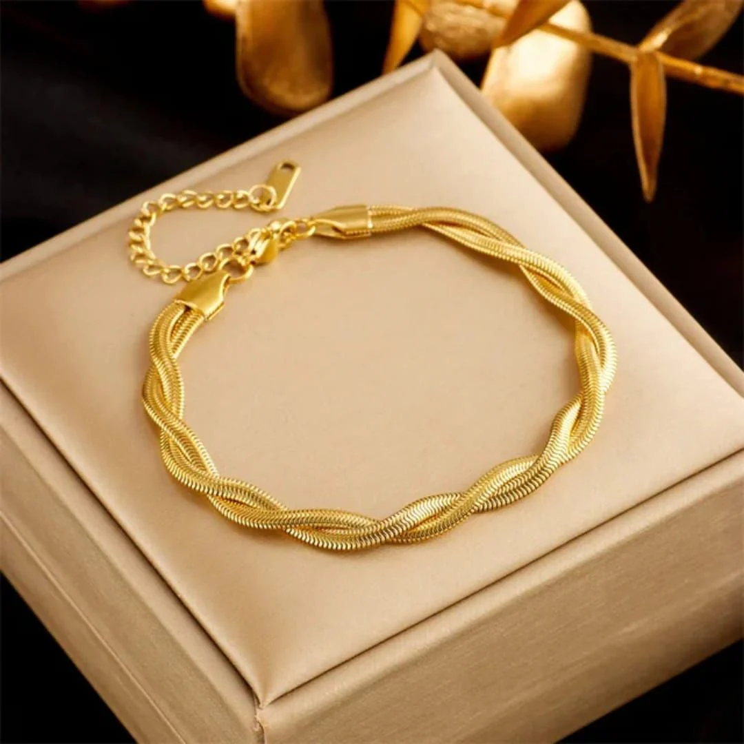 Luxe Curl Chain Bracelet - Image 4