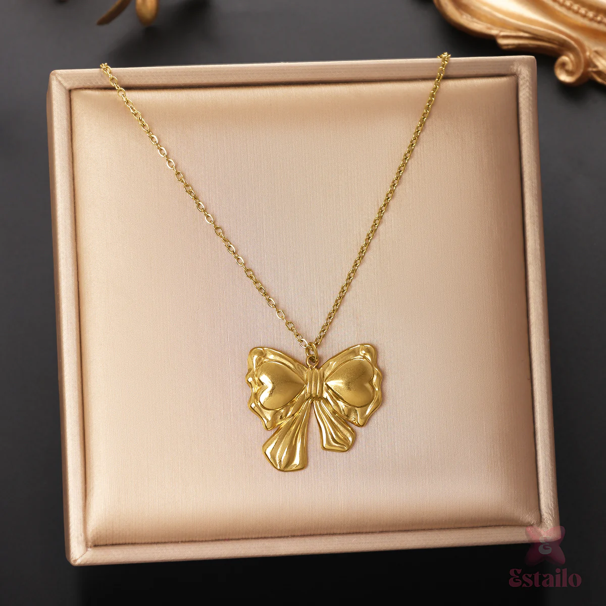 Luxe Gold Ribbon Necklace - Image 2