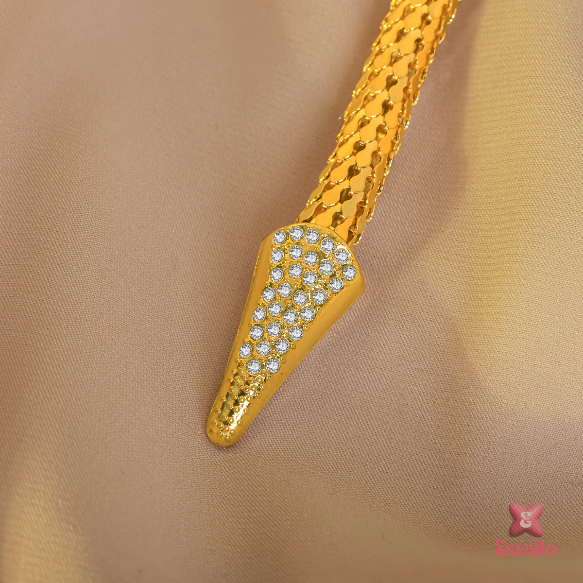 Mesmerizing Ophidian Necklace - Image 3