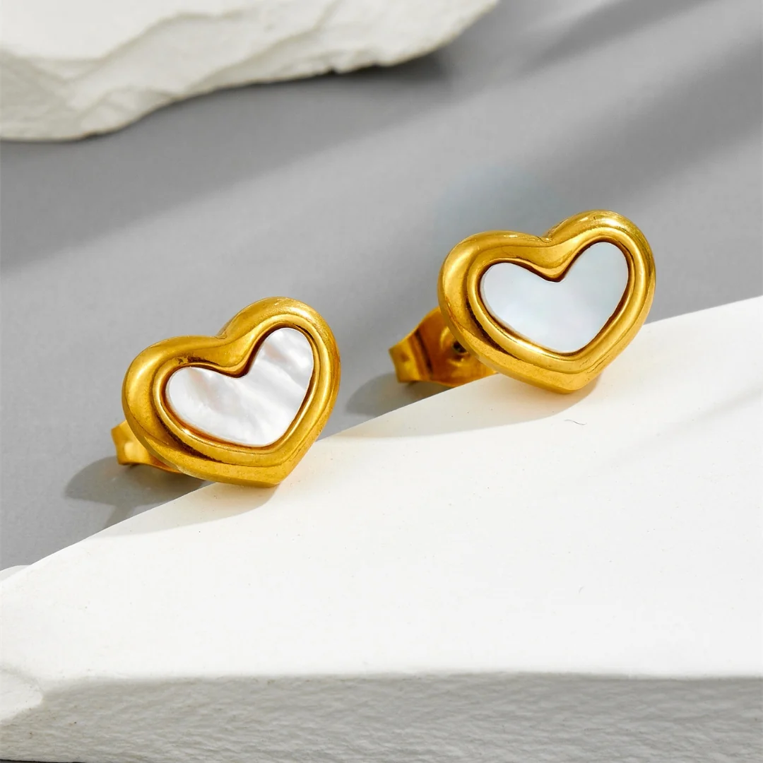 Nacre Love Earrings - Image 4