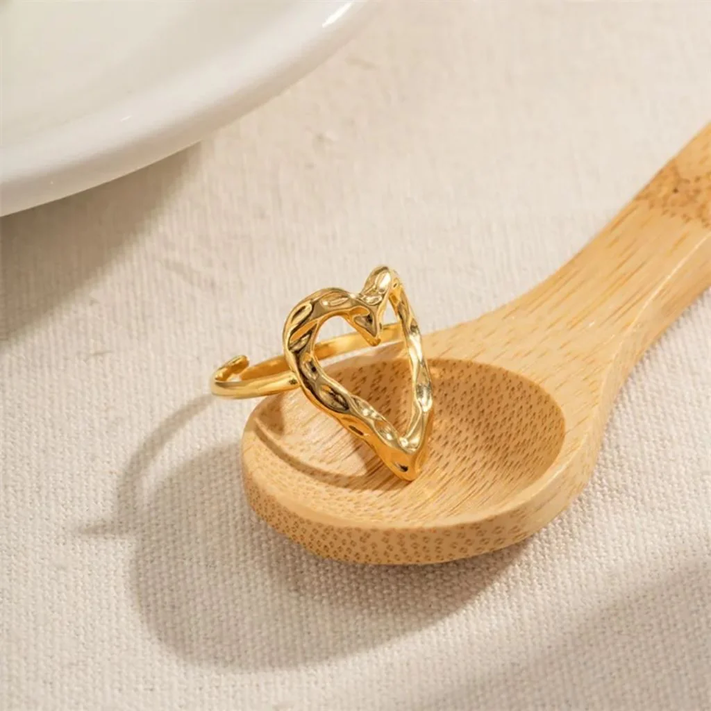 Open Heart Gold Ring - Image 4