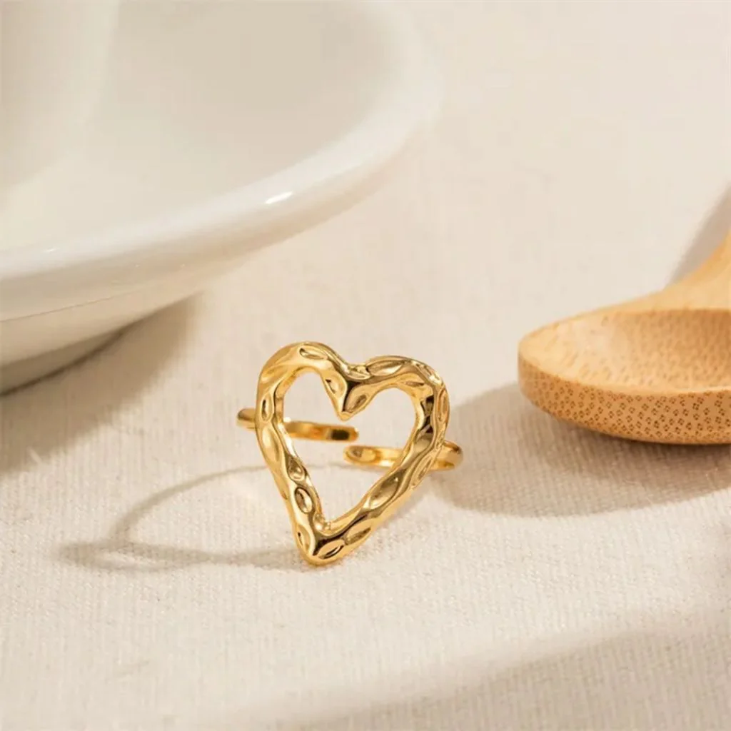 Open Heart Gold Ring - Image 5