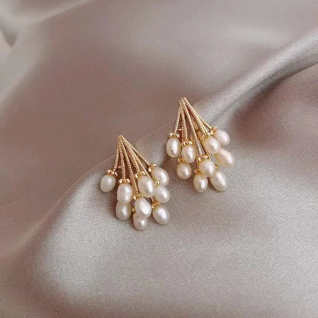 Perky Pearl Earring