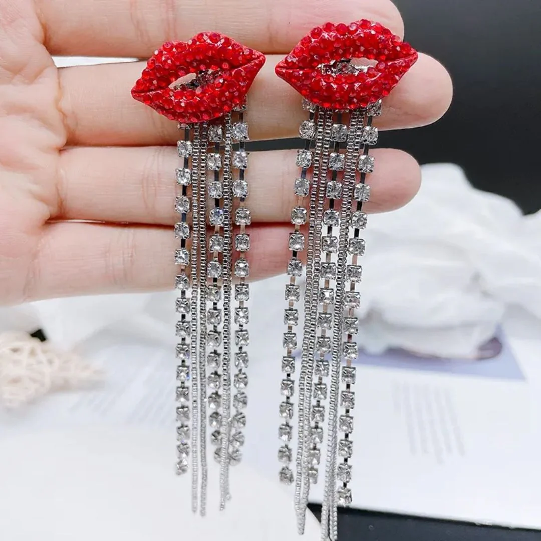 Pout & Strings Earrings - Image 3