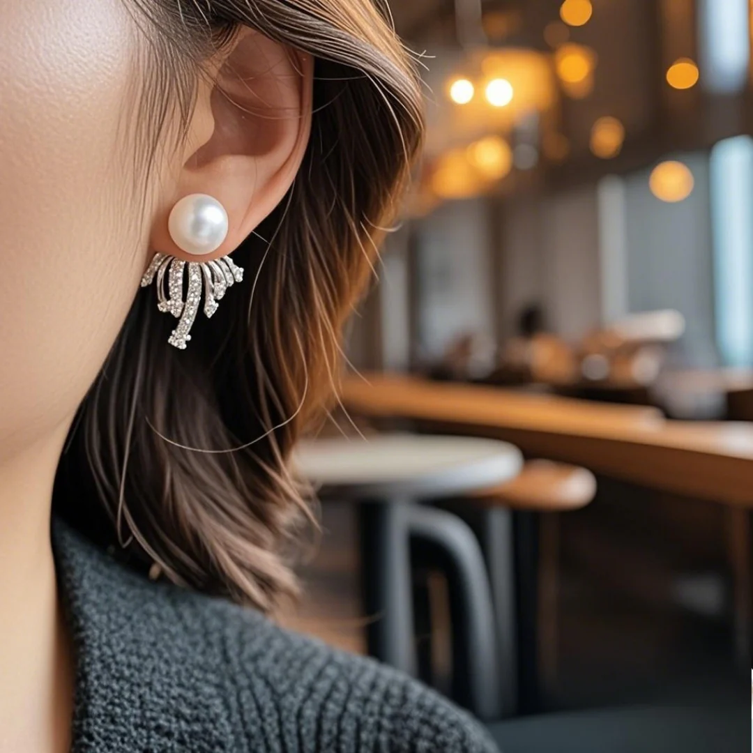 Starlight Pearl Earrings - Image 4