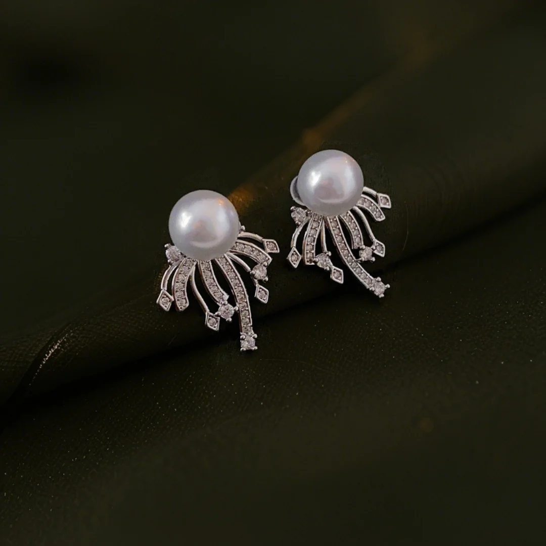 Starlight Pearl Earrings - Image 9