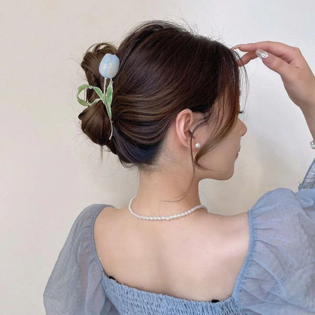 Tulip Hair Claw (Pack of 1) - Image 2