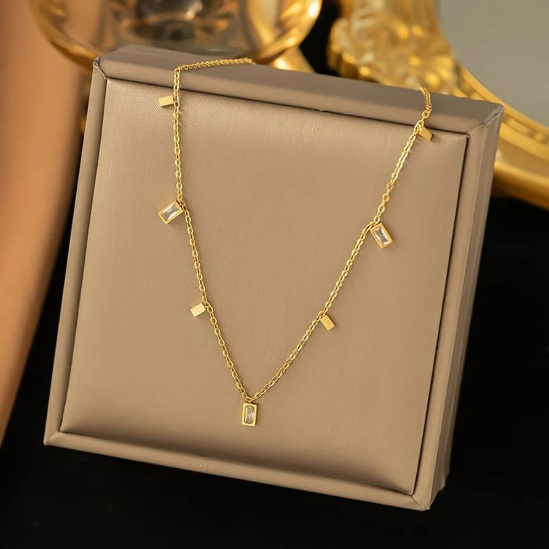 Zircon Gleam Pendant